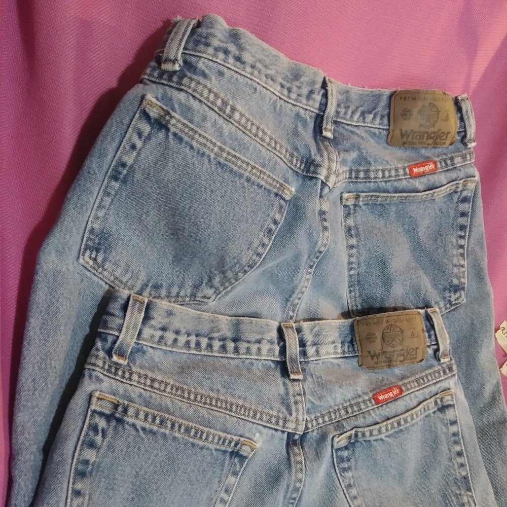 WRANGLER MENS 30 x 32 2 PAIRS OF JEANS DENIM